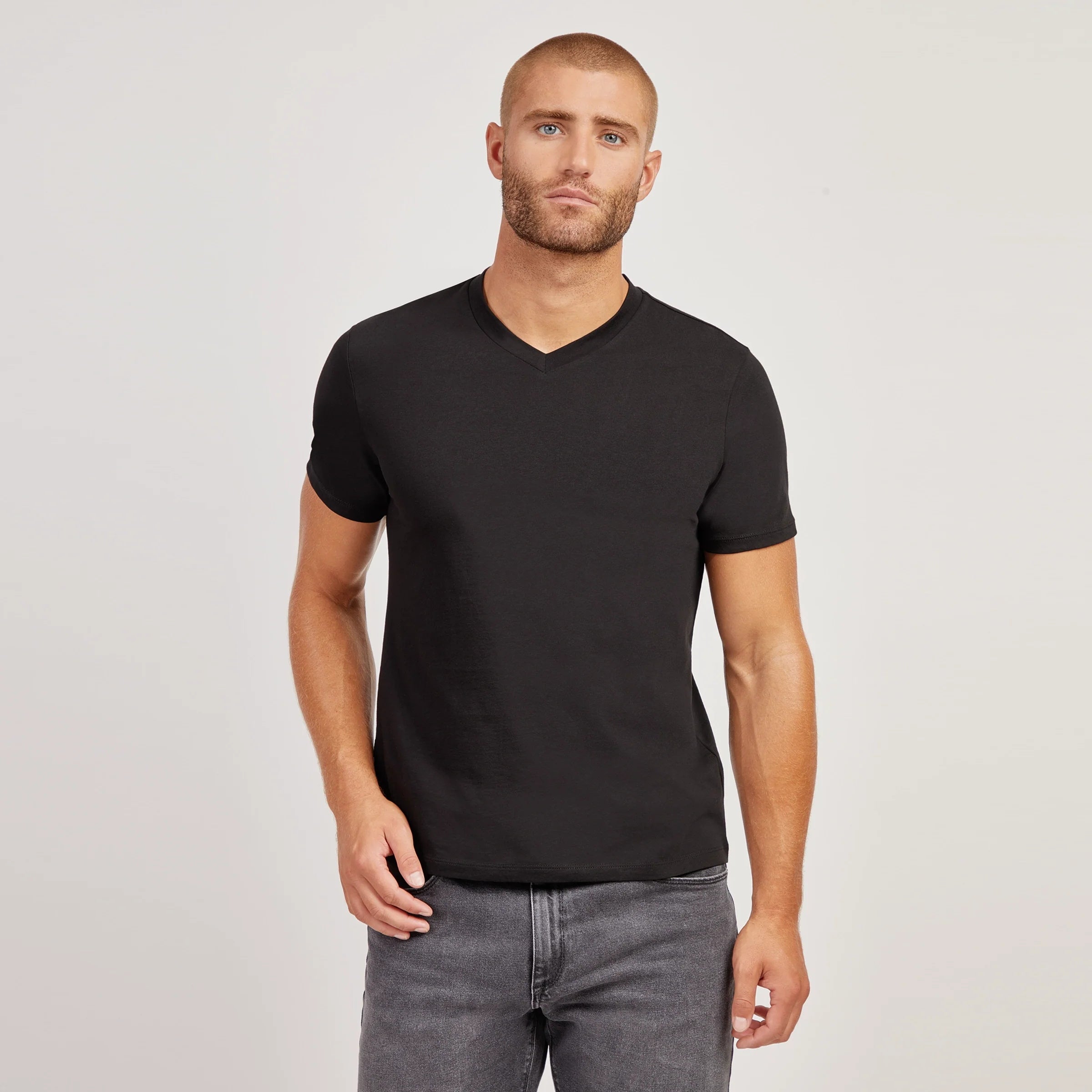 Mott&Bow | Classic V-Neck Driggs tee tt