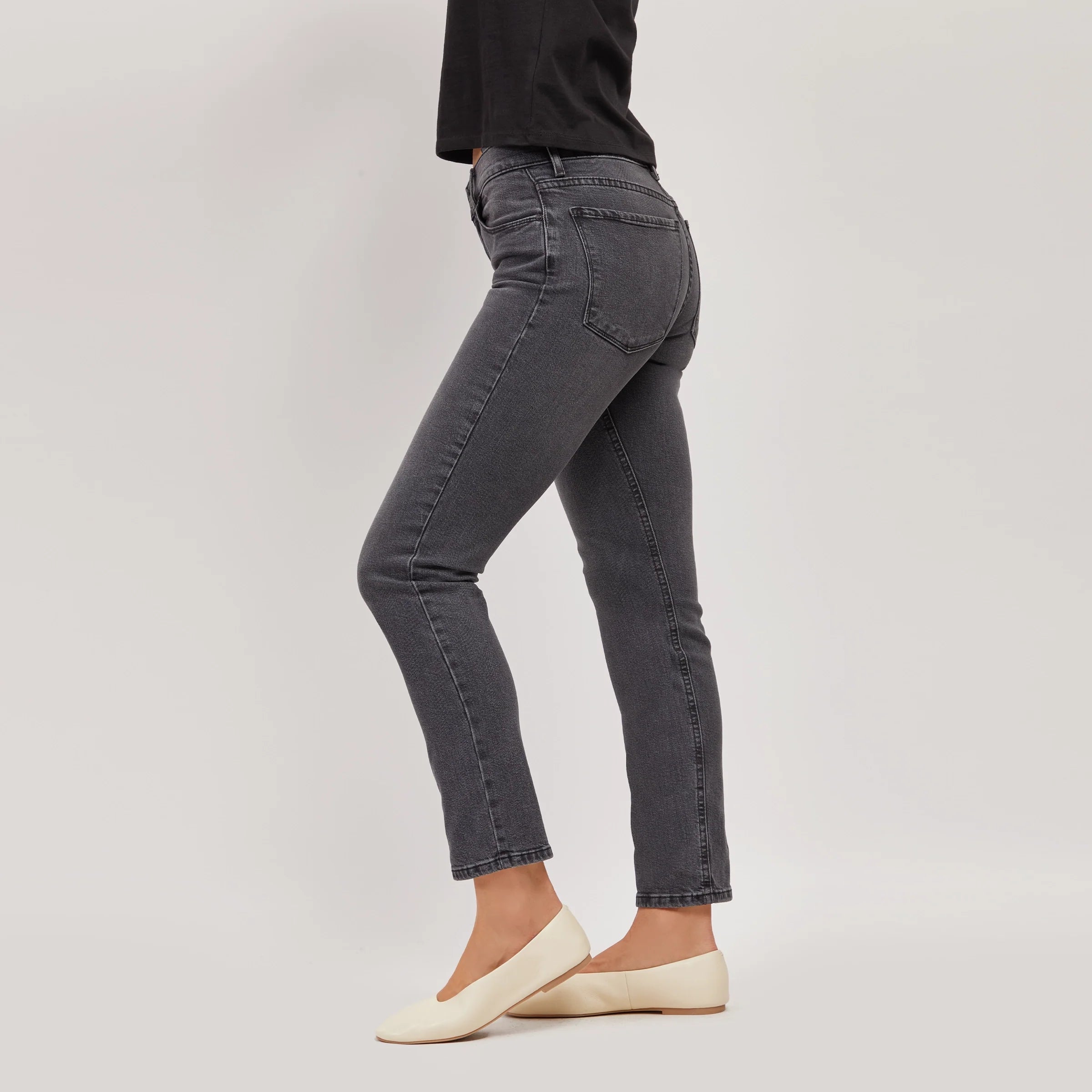 Mid Rise Slim Straight Allen Jeans