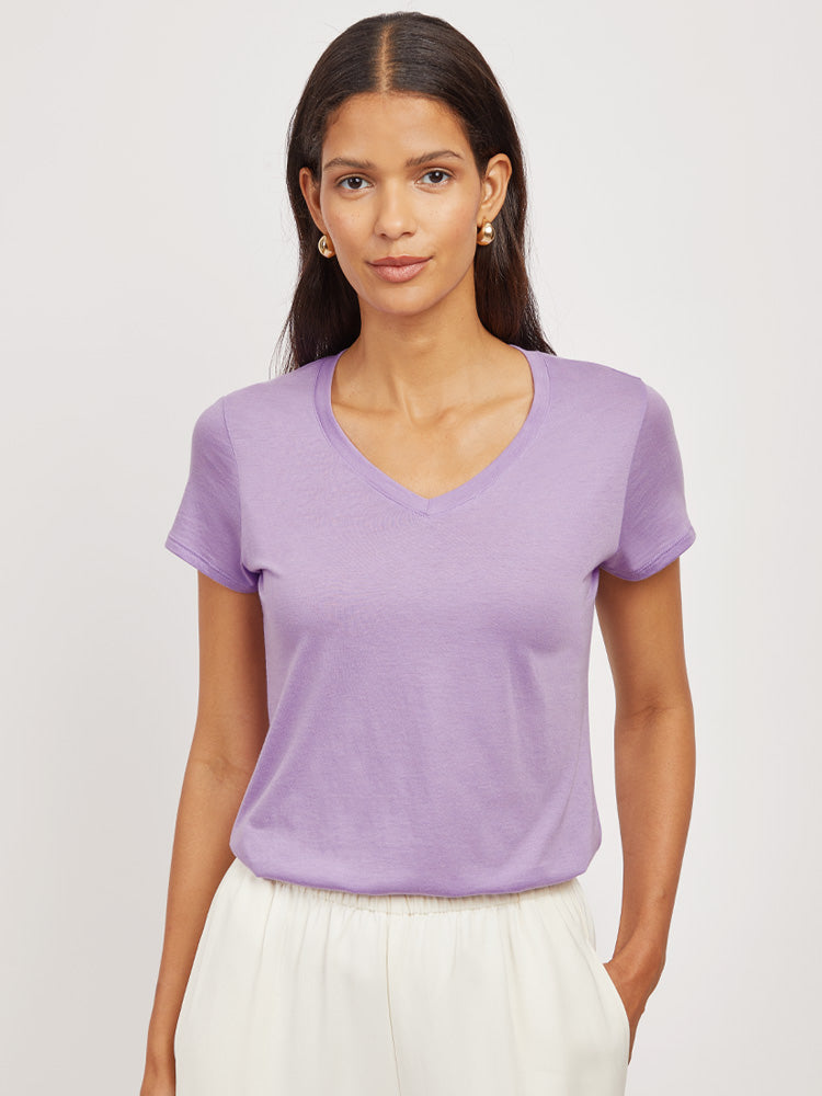 Fitted V-Neck Marcy
