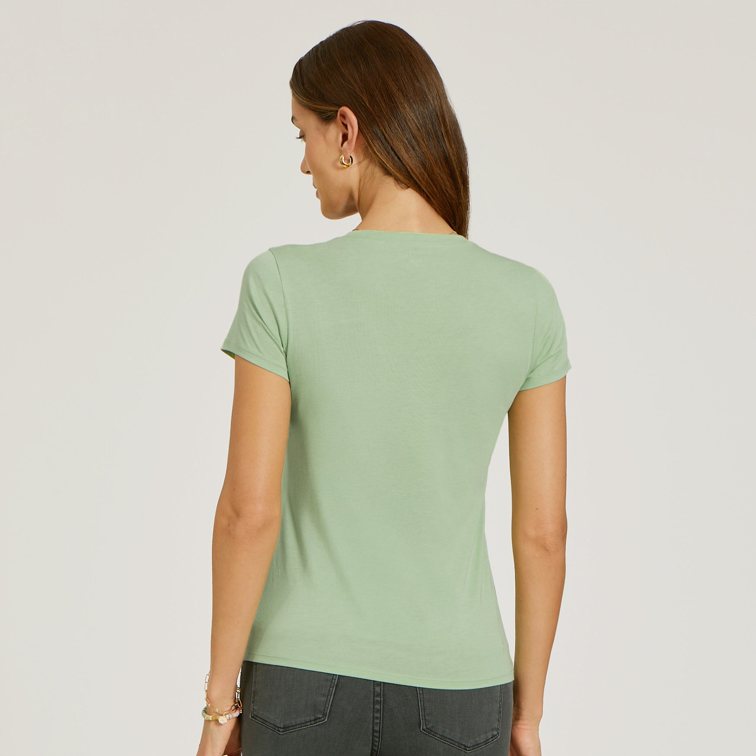 Fitted V-Neck Marcy Tee