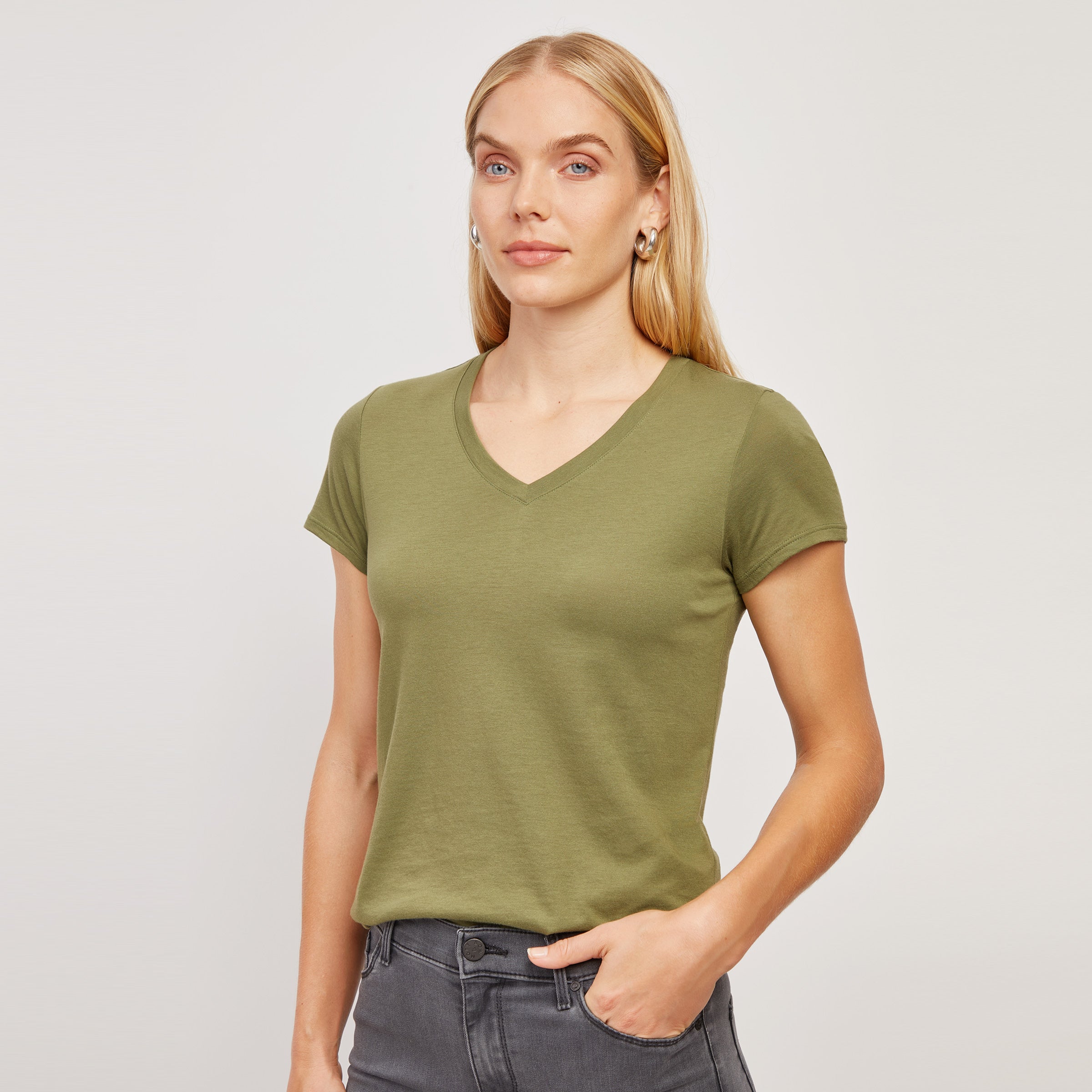 Fitted V-Neck Marcy Tee