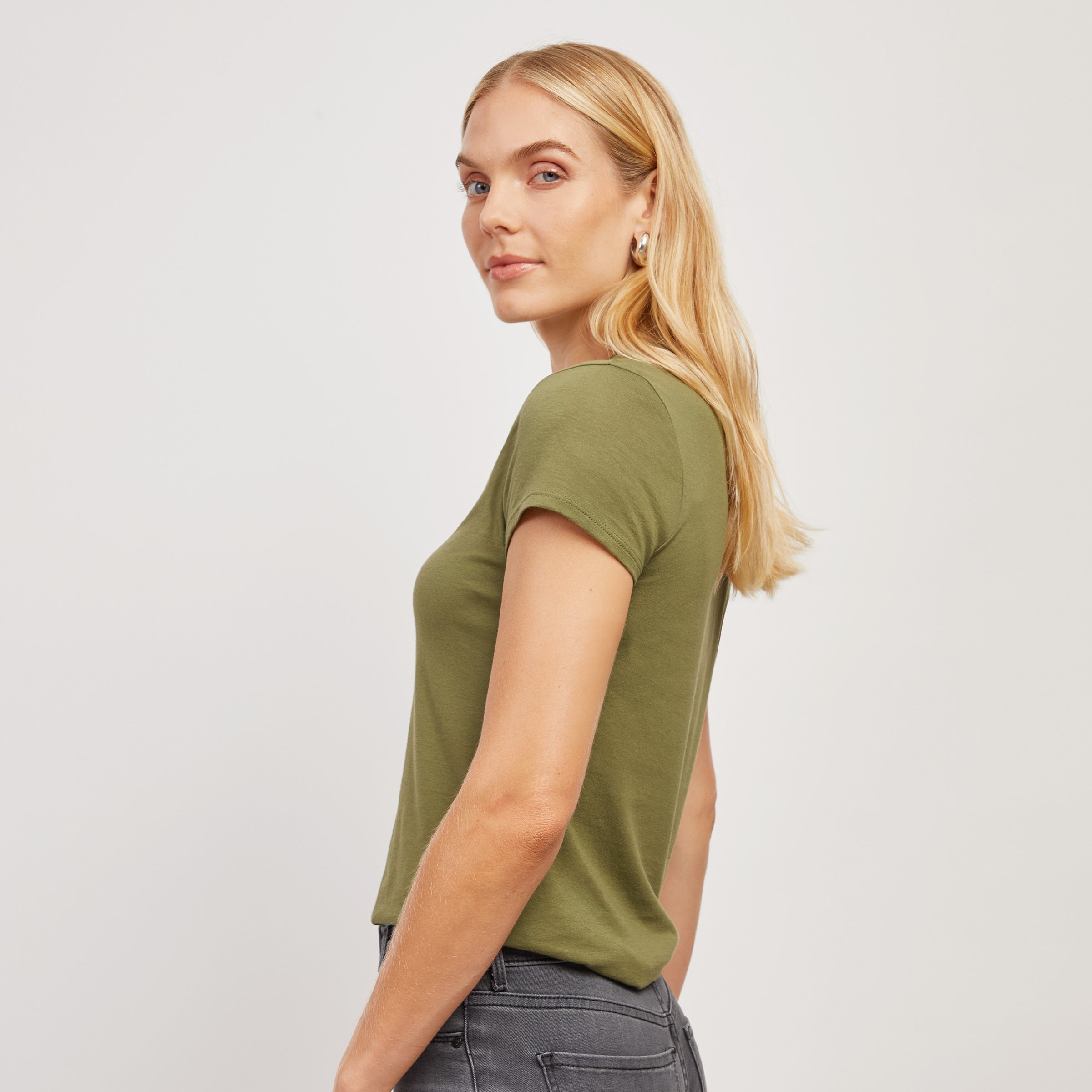 Fitted V-Neck Marcy Tee