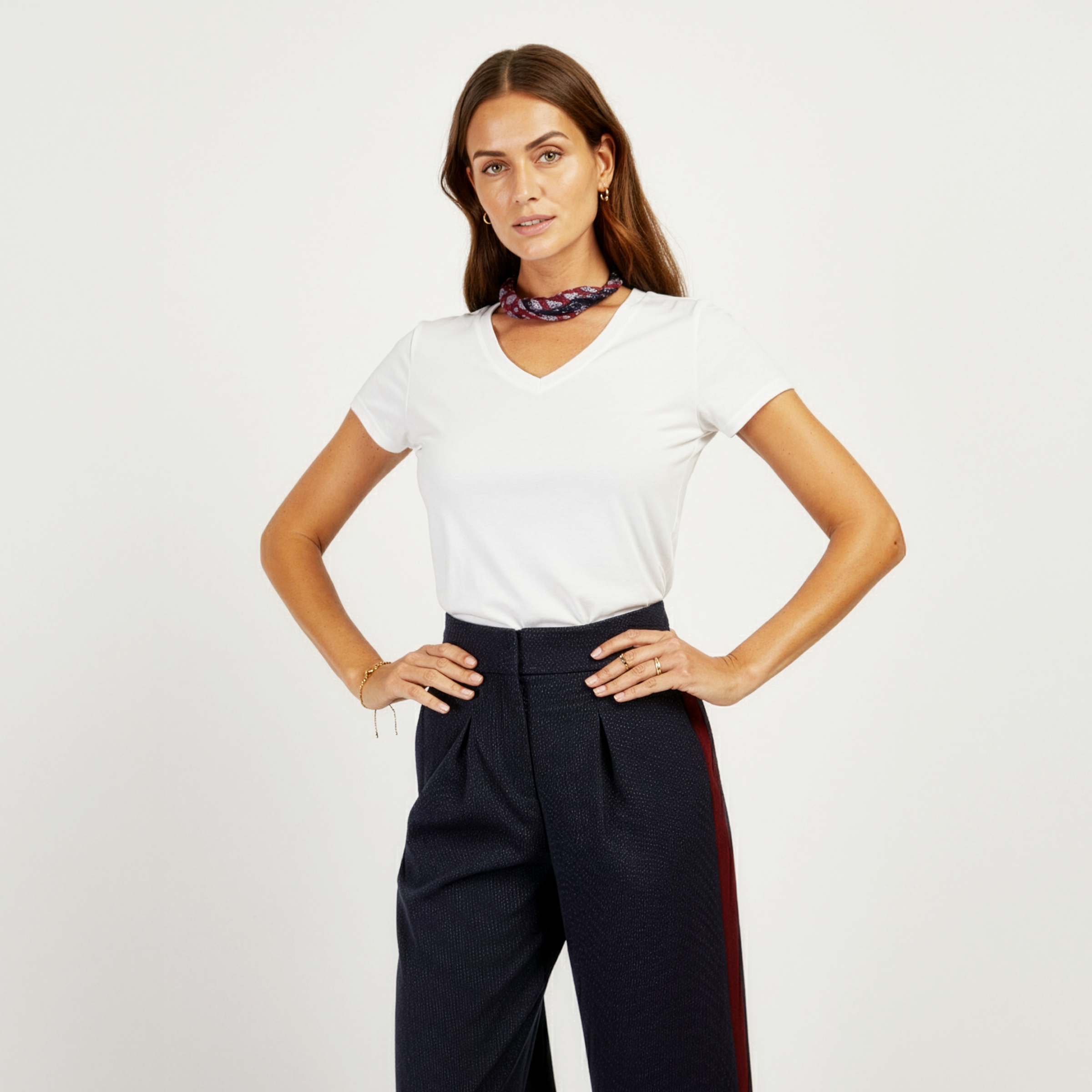 Fitted V-Neck Marcy Tee