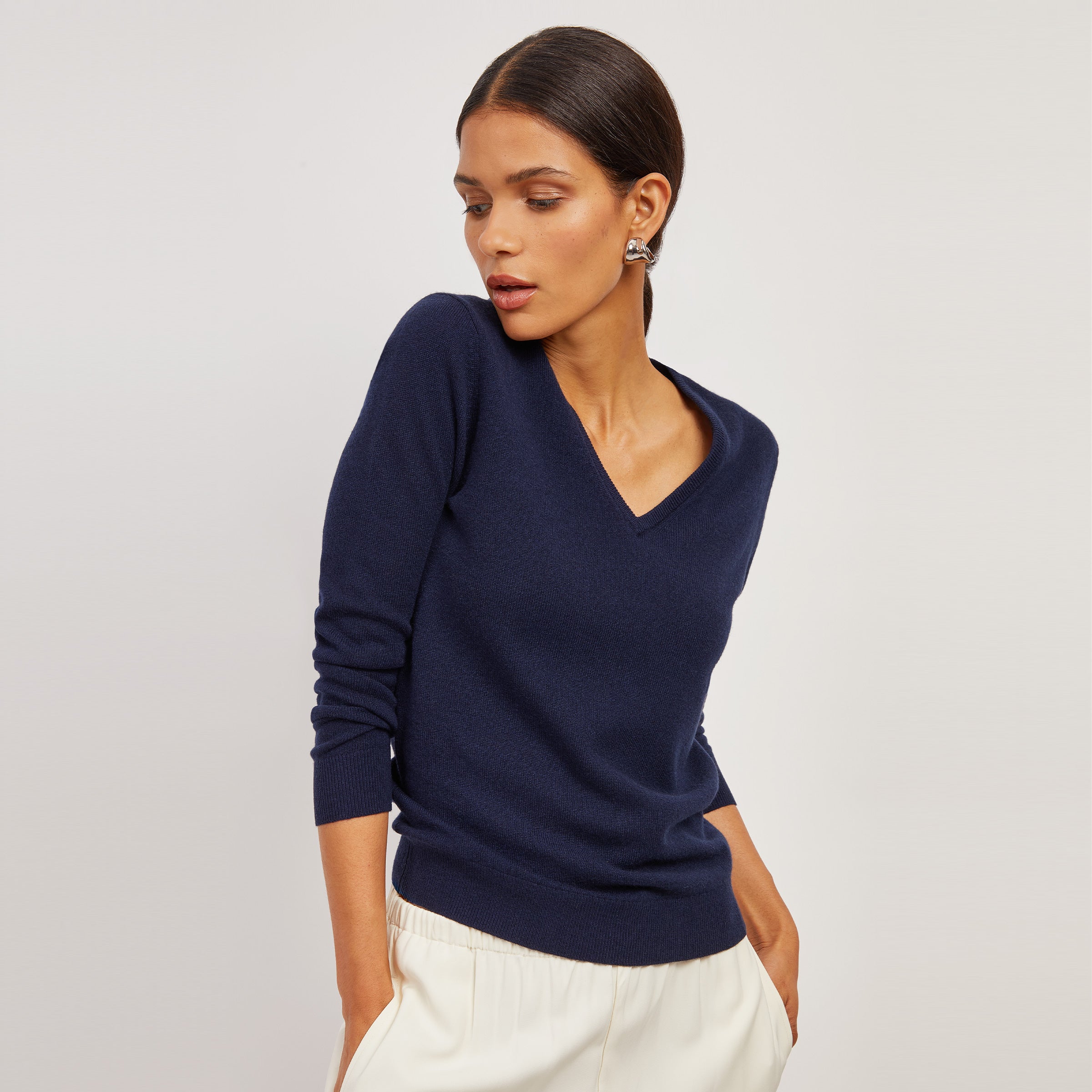 Cashmere V-Neck Willow Sweater
