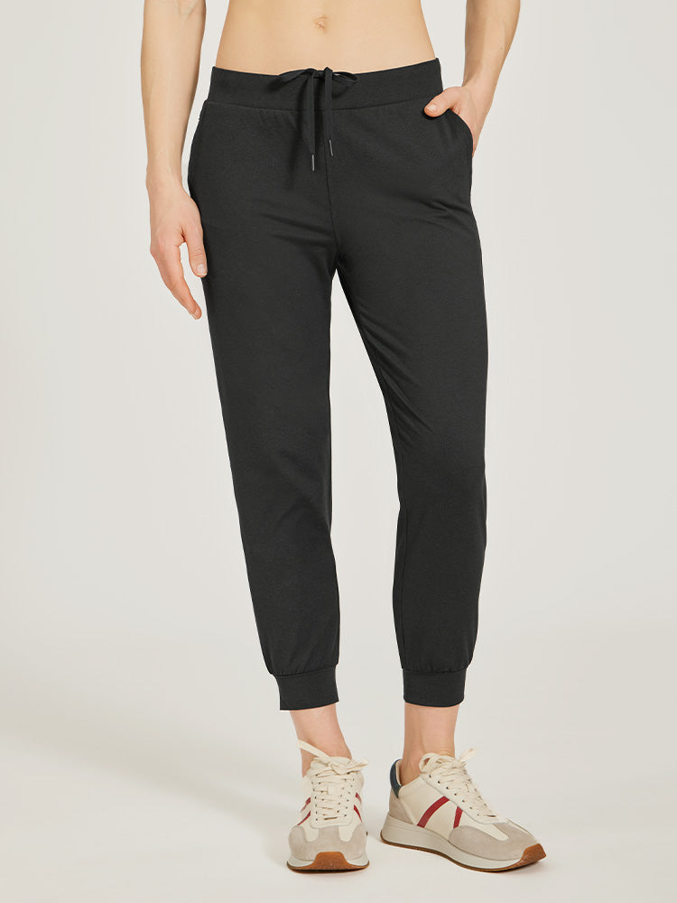 Cropped Performance Jogger