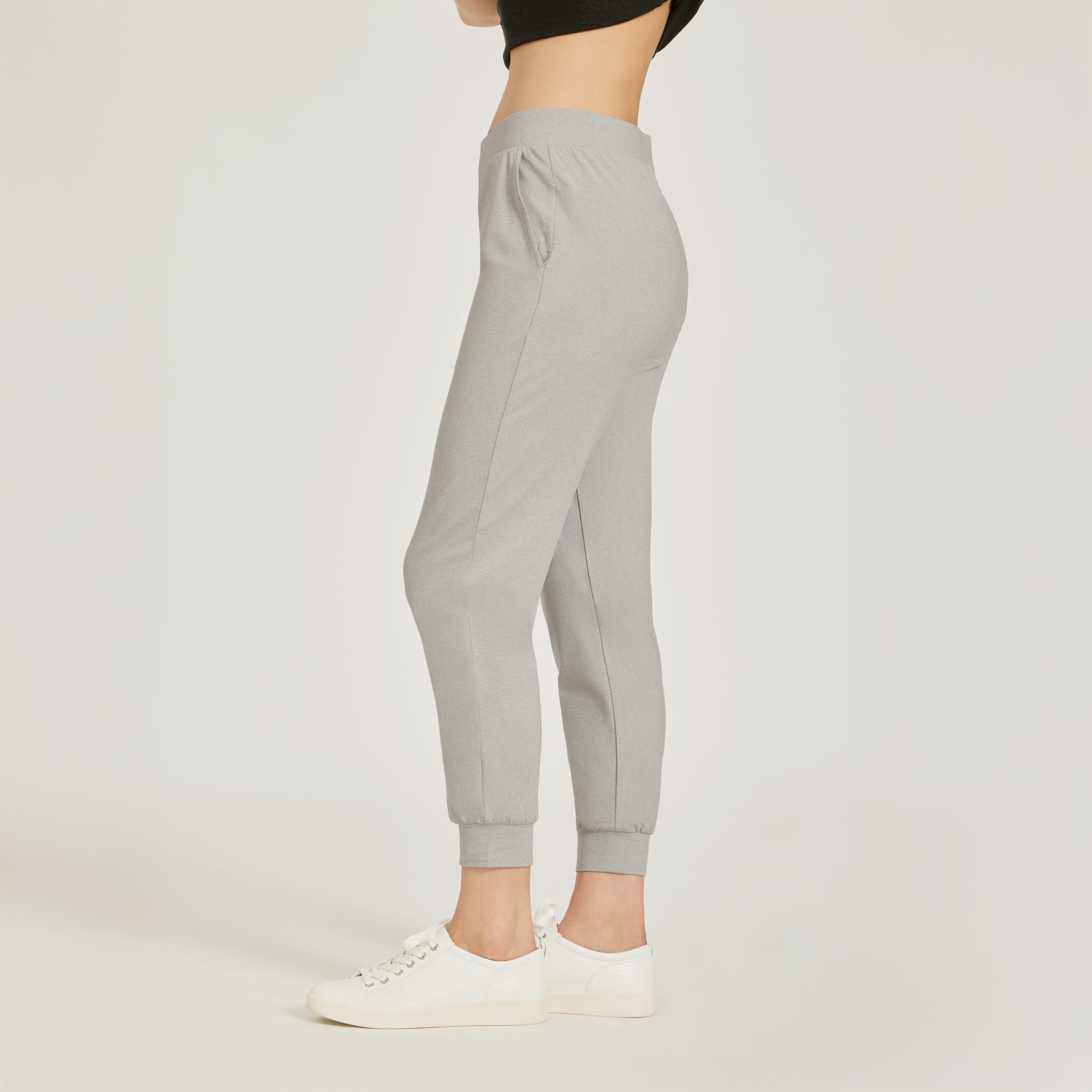 Cropped Performance Jogger
